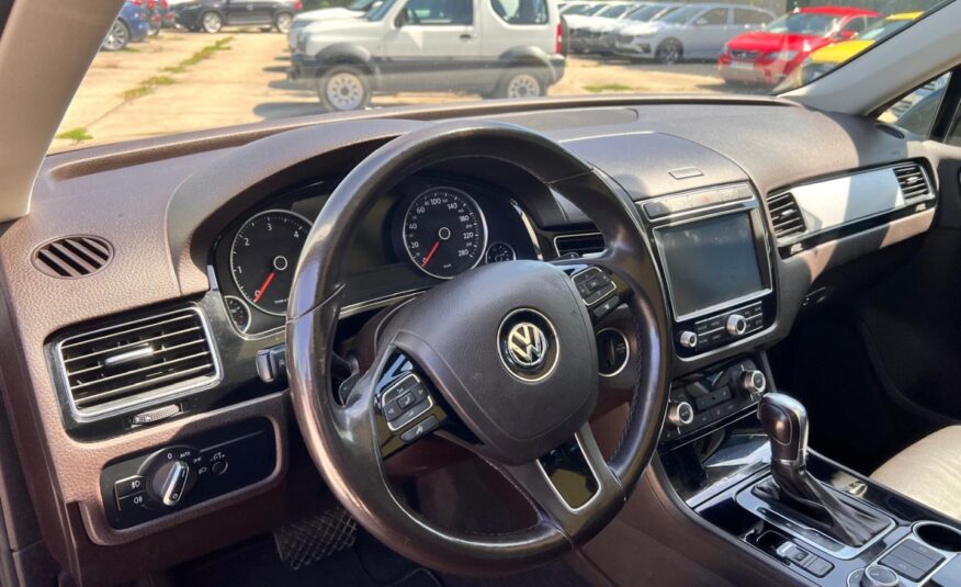 Volkswagen Touareg II 3.0 V6 TDI BMT 4MOTION Mountain