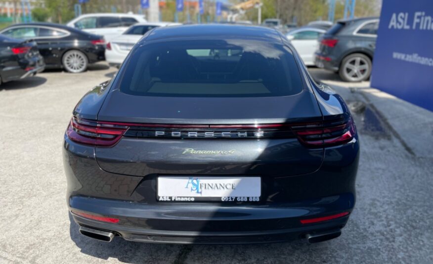 Porsche Panamera 4 E-Hybrid 4×4 A/T