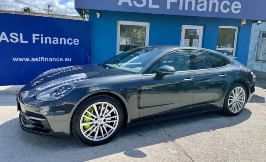 Porsche Panamera 4 E-Hybrid 4×4 A/T