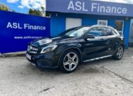 Mercedes-Benz GLA 180 A/T