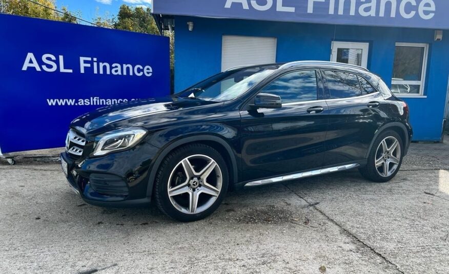 Mercedes-Benz GLA 180 A/T