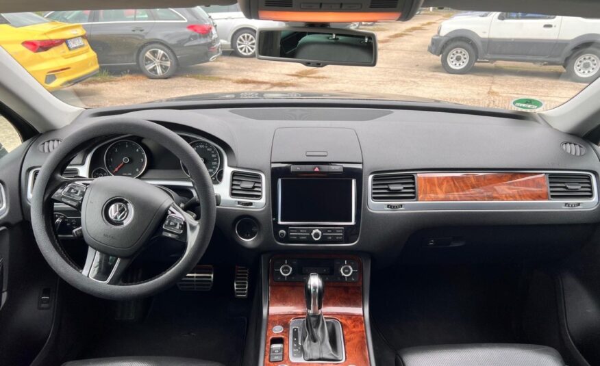 Volkswagen Touareg II 4.2 V8 TDI