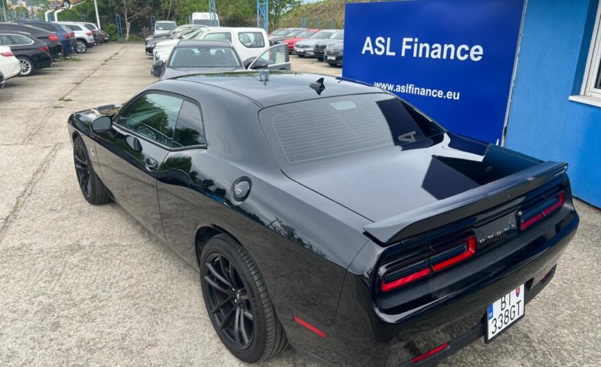 Dodge Challenger Scat SRT 392