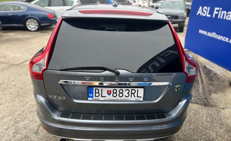 Volvo XC60 D3 2.0L Drive-E Momentum Geartronic