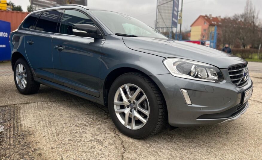 Volvo XC60 D3 2.0L Drive-E Momentum Geartronic