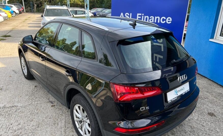 Audi Q5 40 2.0 TDI Basis quattro S tronic