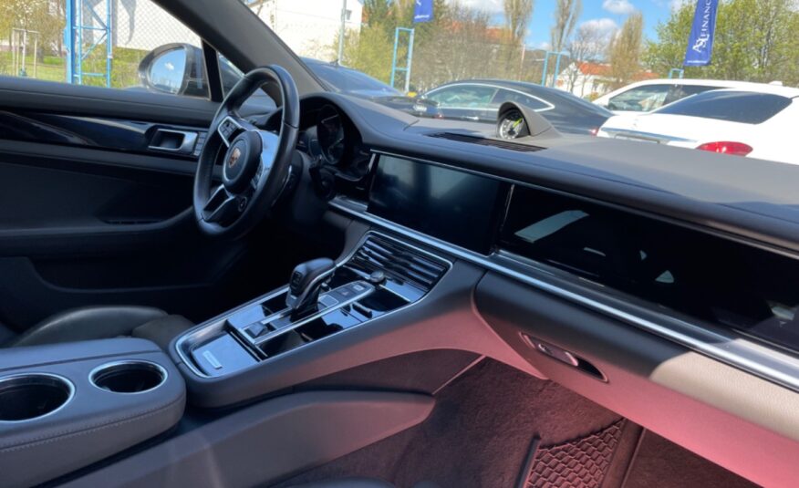 Porsche Panamera 4 E-Hybrid 4×4 A/T