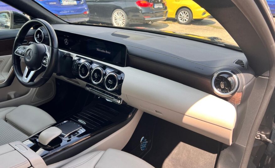 Mercedes-Benz CLA Kupé 200 d A/T