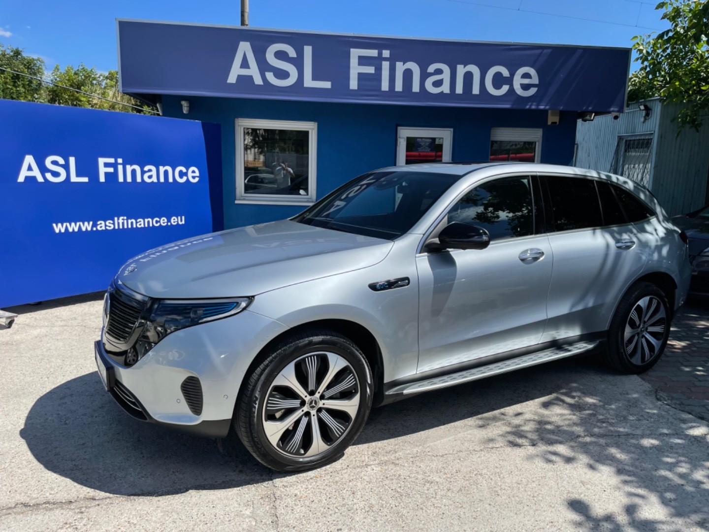 Mercedes-Benz EQC 400 4MATIC