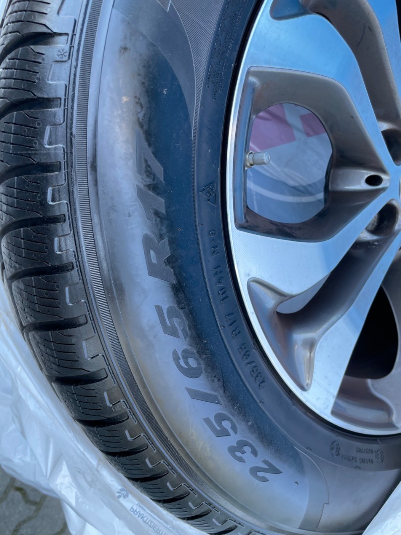 MB GLC Pirelli